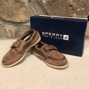 Little Boys Sperry Brown Velcro dress shoes 10M